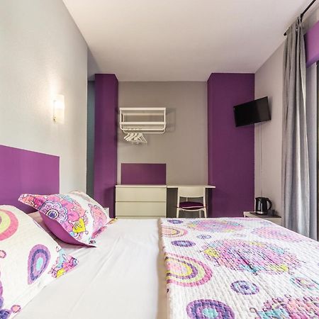Hostal Tropical Almunecar Ngoại thất bức ảnh