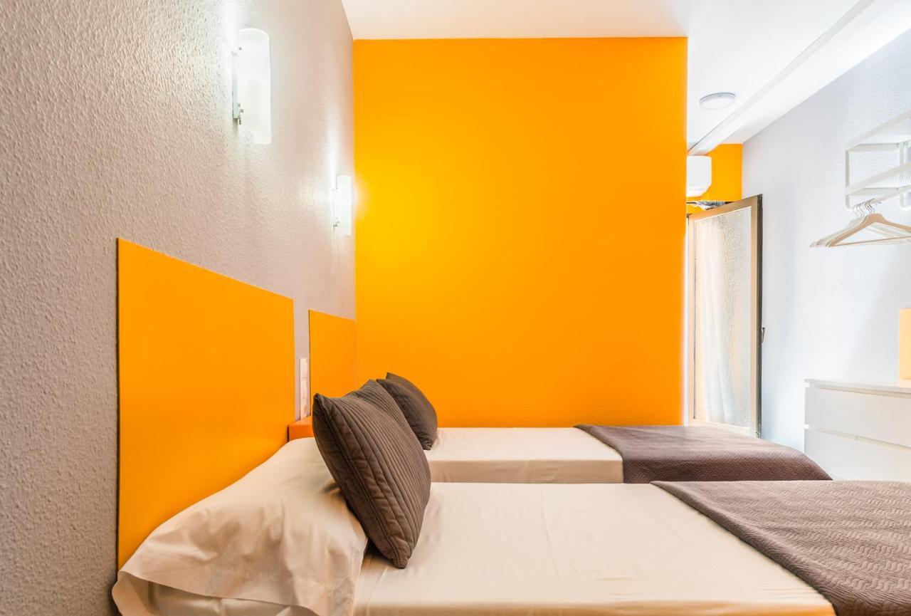 Hostal Tropical Almunecar Ngoại thất bức ảnh