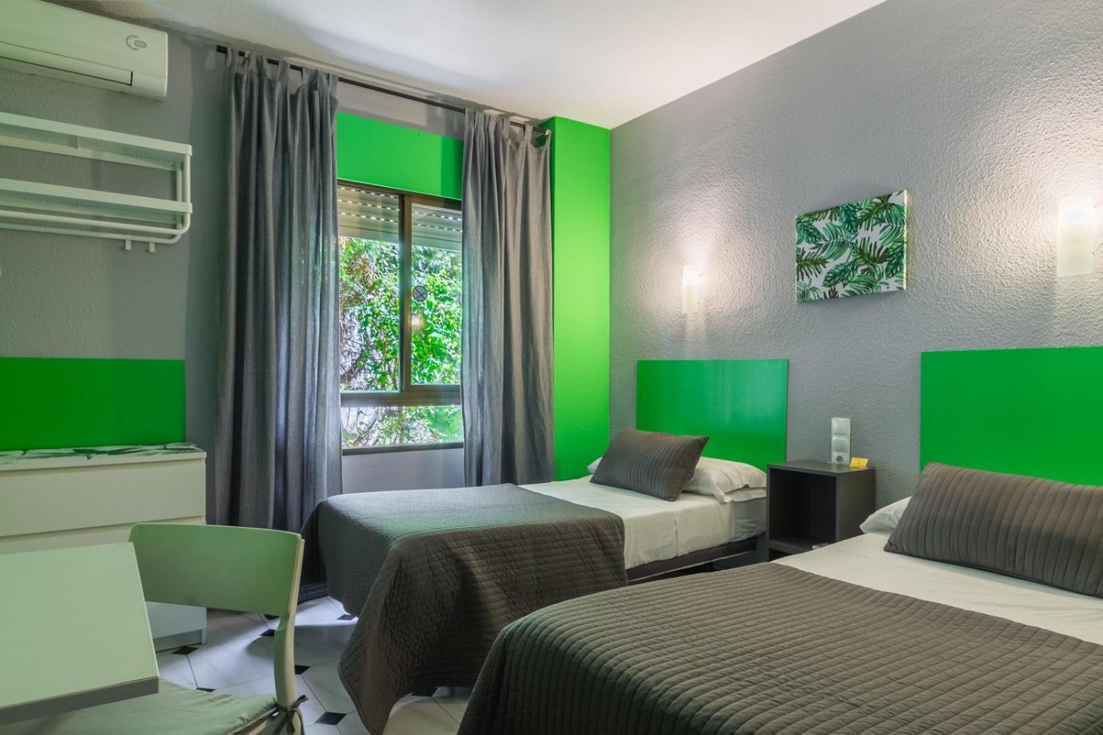 Hostal Tropical Almunecar Ngoại thất bức ảnh
