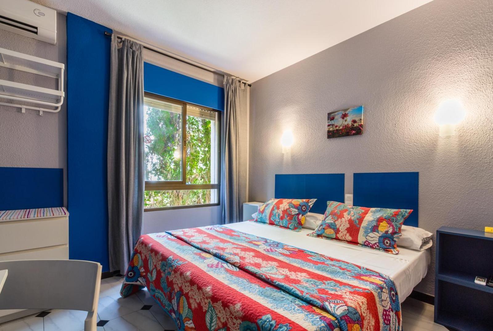 Hostal Tropical Almunecar Ngoại thất bức ảnh